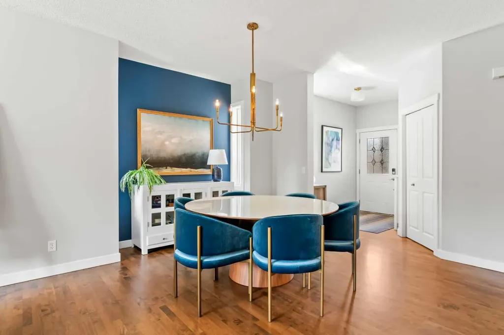 95 Aspen Stone Terrace SW Calgary AB T3H5Z2
