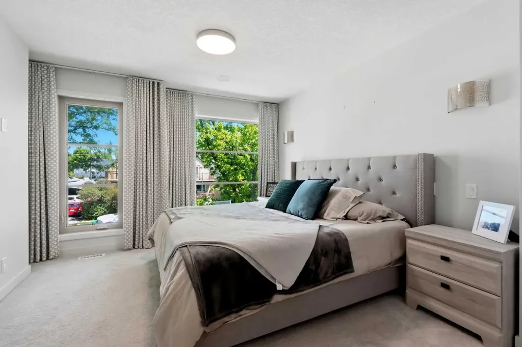 415 17 Avenue NW Calgary AB T2M 0N2