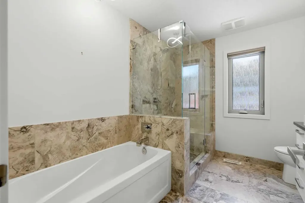 415 17 Avenue NW Calgary AB T2M 0N2