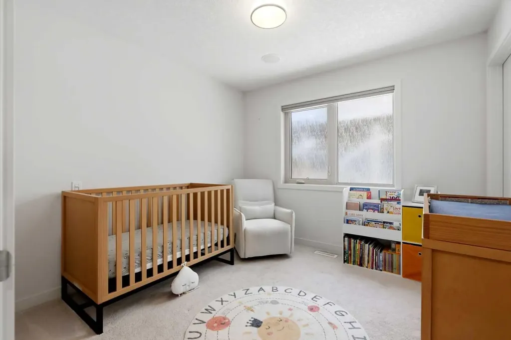 415 17 Avenue NW Calgary AB T2M 0N2