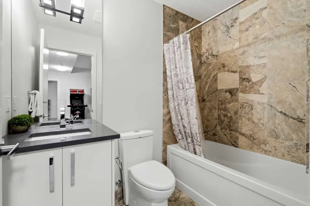 415 17 Avenue NW Calgary AB T2M 0N2