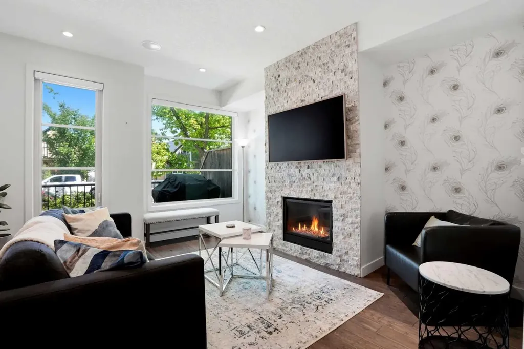 415 17 Avenue NW Calgary AB T2M 0N2