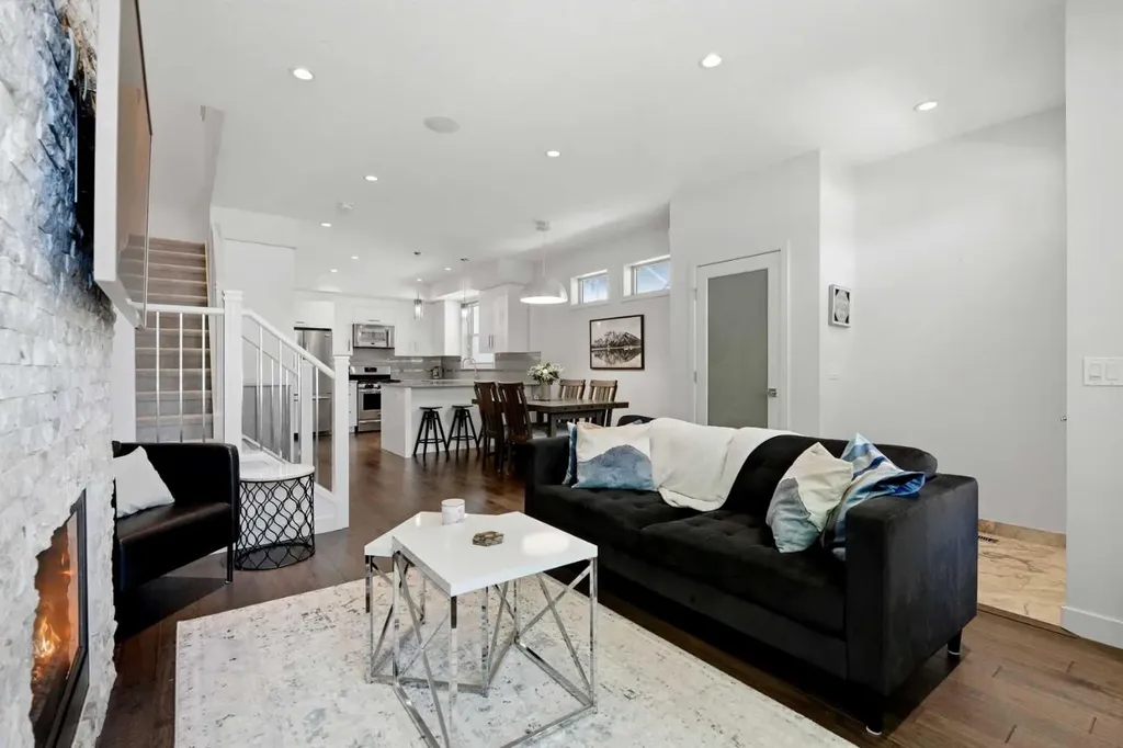 415 17 Avenue NW Calgary AB T2M 0N2
