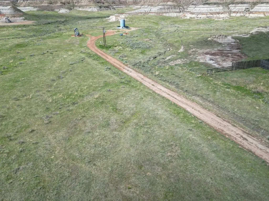 Highway 10 East Drumheller AB T0J0Y0