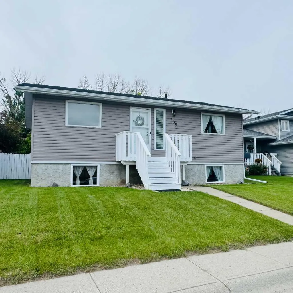 705 10 Avenue SE High River AB T1V 1K3