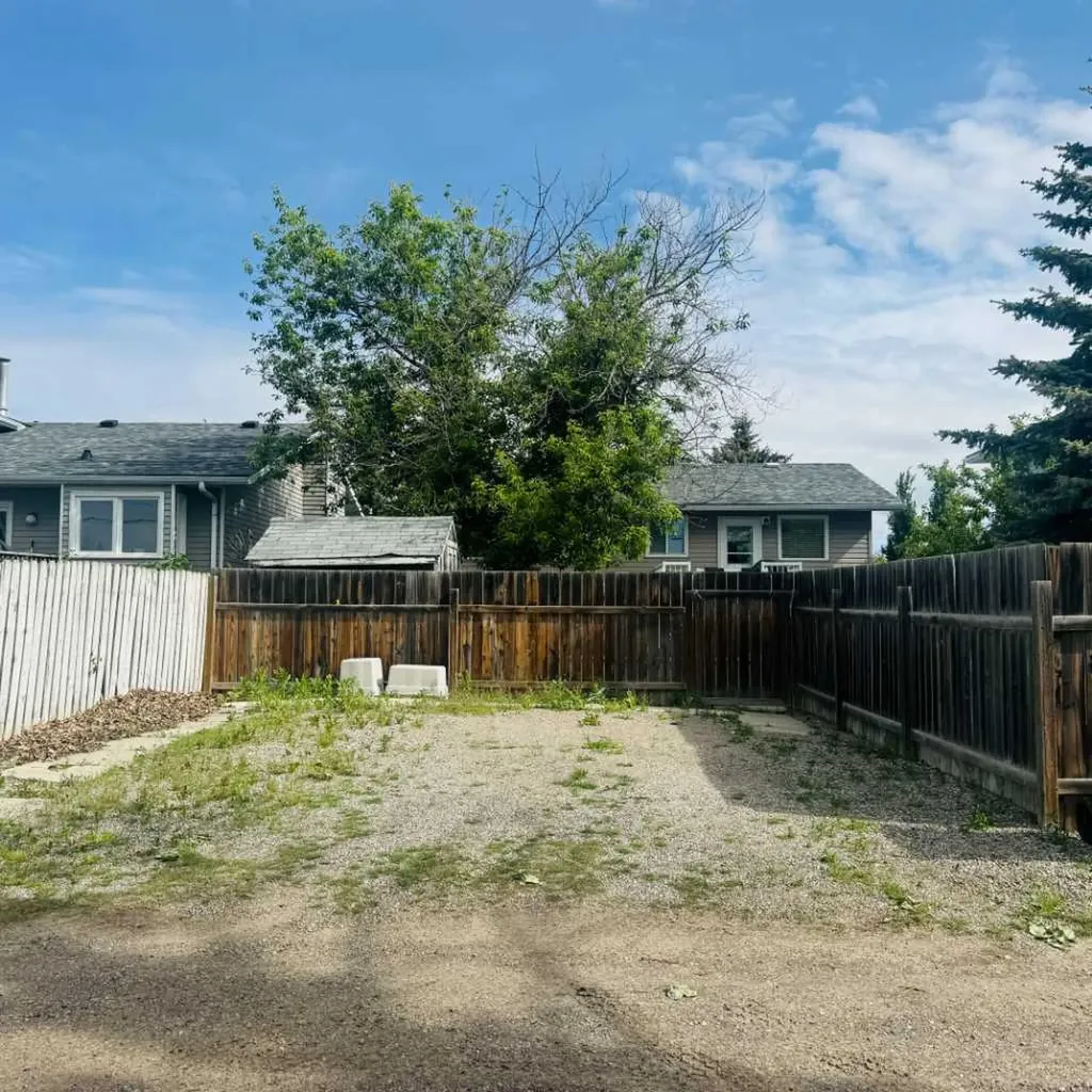 705 10 Avenue SE High River AB T1V 1K3