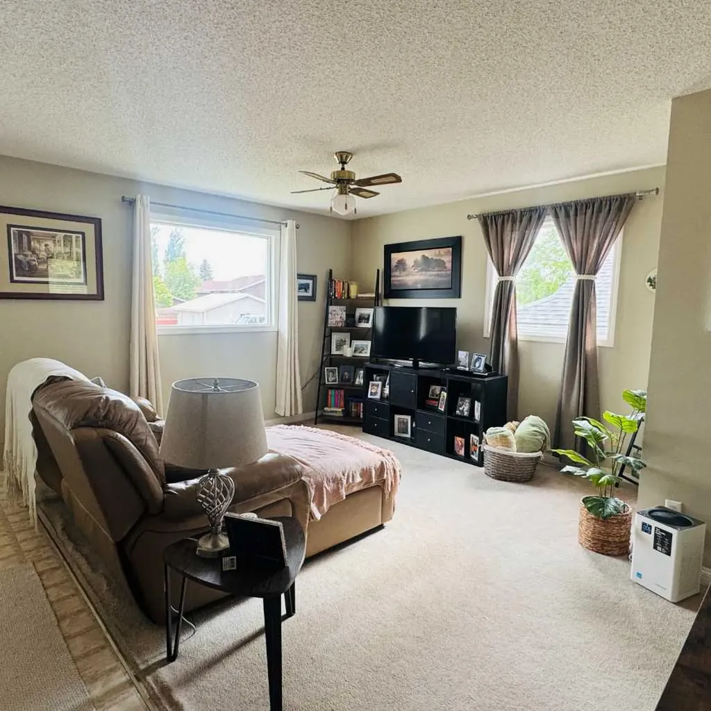 705 10 Avenue SE High River AB T1V 1K3