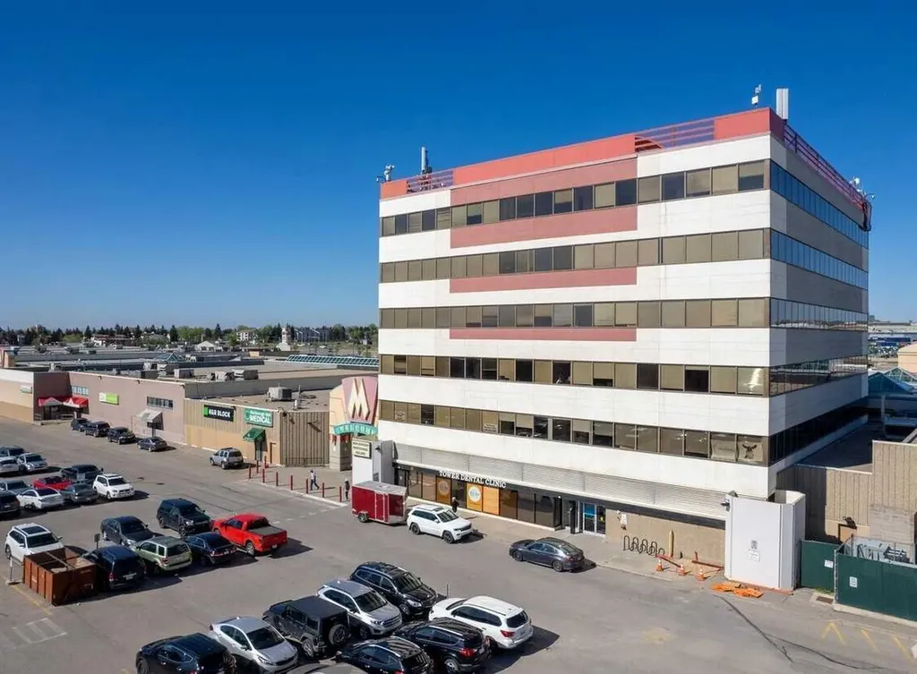 433 Memorial Drive NE Calgary AB T2A 7E7