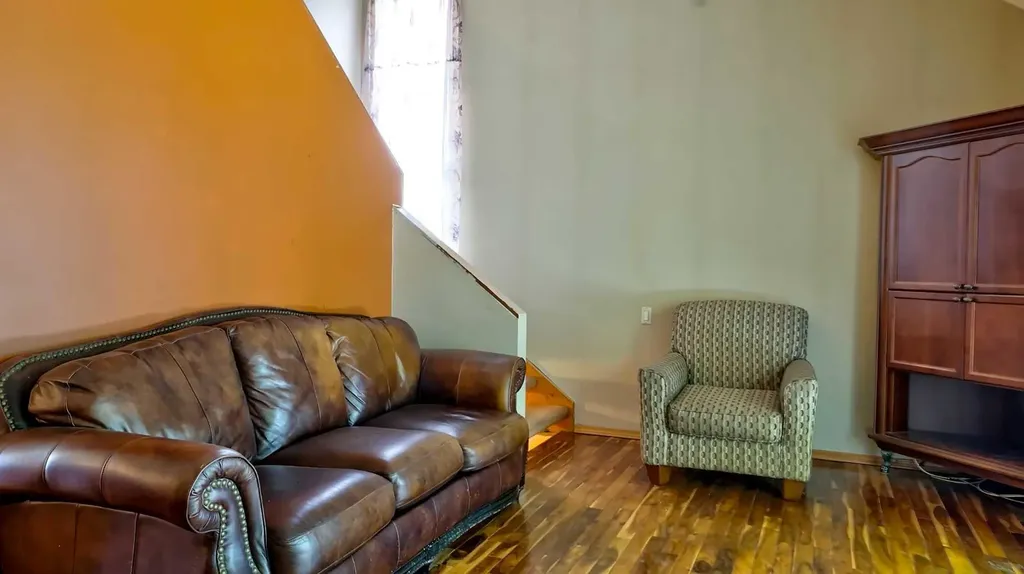 5660 23 Avenue NE Calgary AB T1Y 4R3