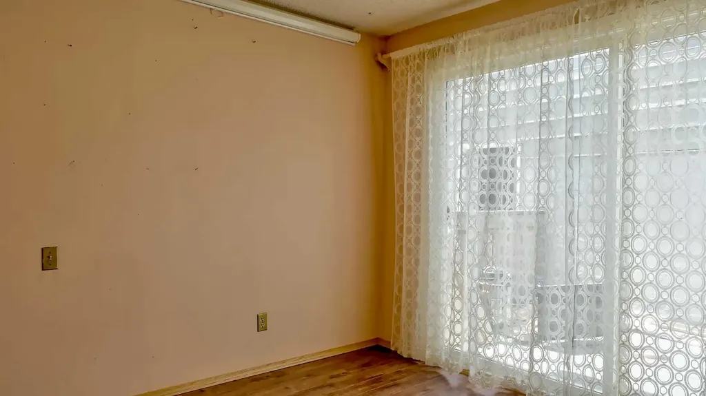 5660 23 Avenue NE Calgary AB T1Y 4R3