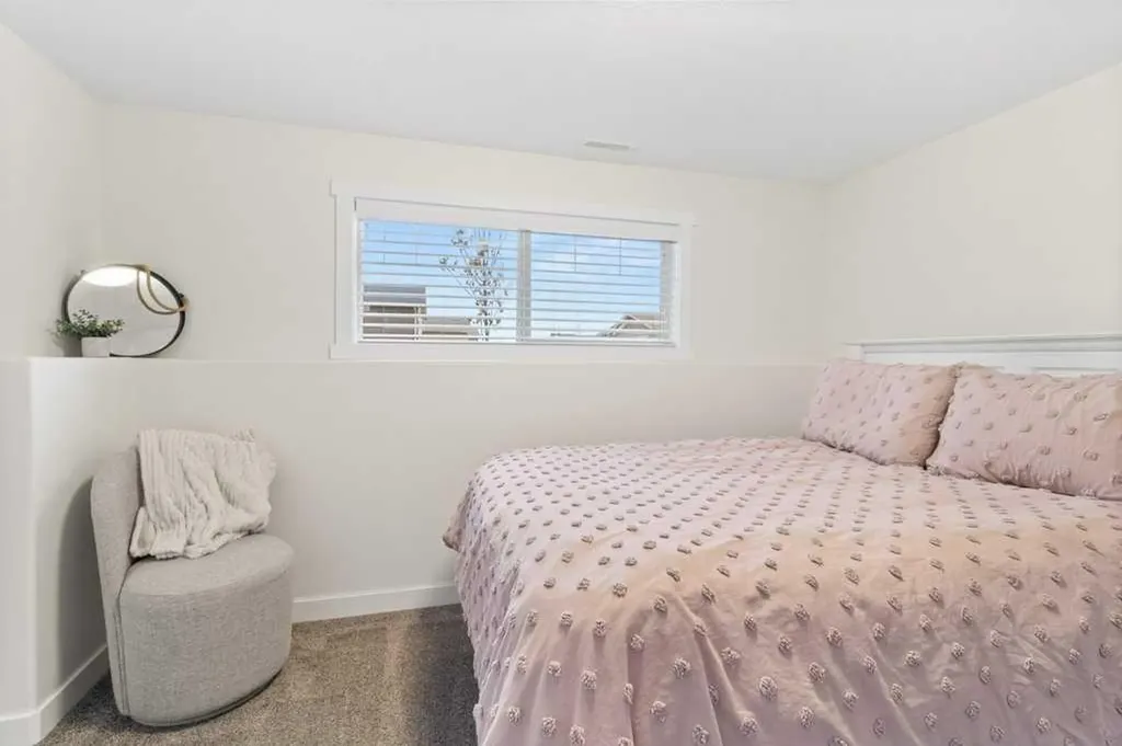 14 Village Crescent Red Deer AB T4R 0P3