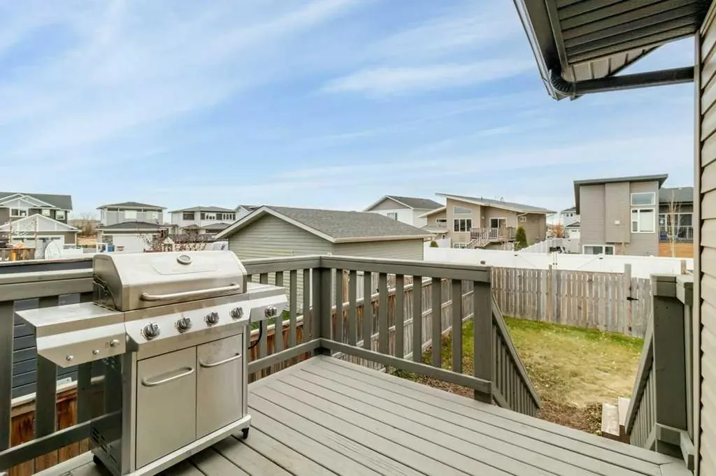 14 Village Crescent Red Deer AB T4R 0P3
