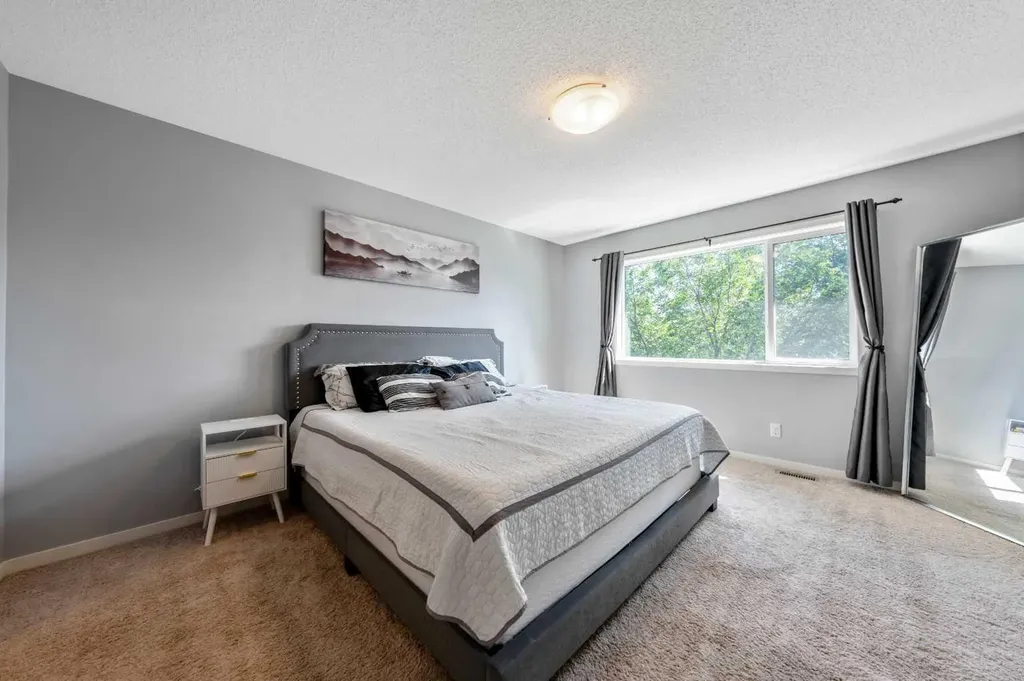 16 Brightoncrest Manor SE Calgary AB T2Z 0N9