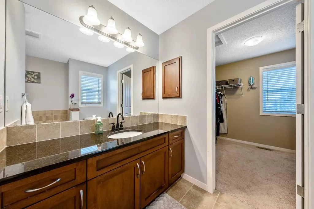 16 Brightoncrest Manor SE Calgary AB T2Z 0N9