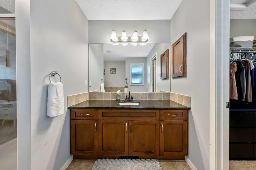 16 Brightoncrest Manor SE Calgary AB T2Z 0N9