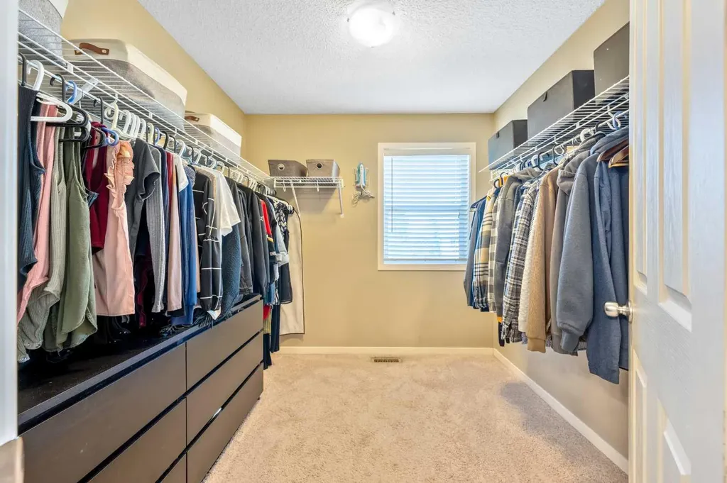 16 Brightoncrest Manor SE Calgary AB T2Z 0N9