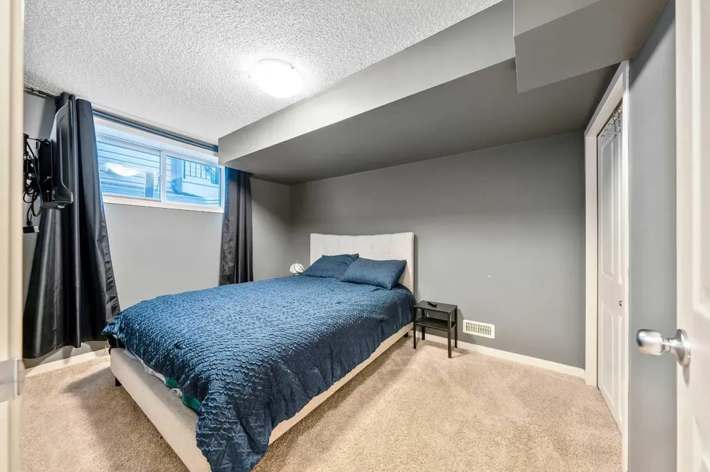 16 Brightoncrest Manor SE Calgary AB T2Z 0N9