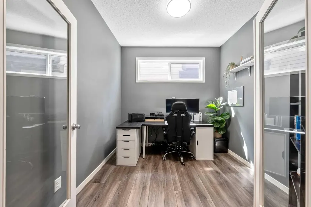 16 Brightoncrest Manor SE Calgary AB T2Z 0N9