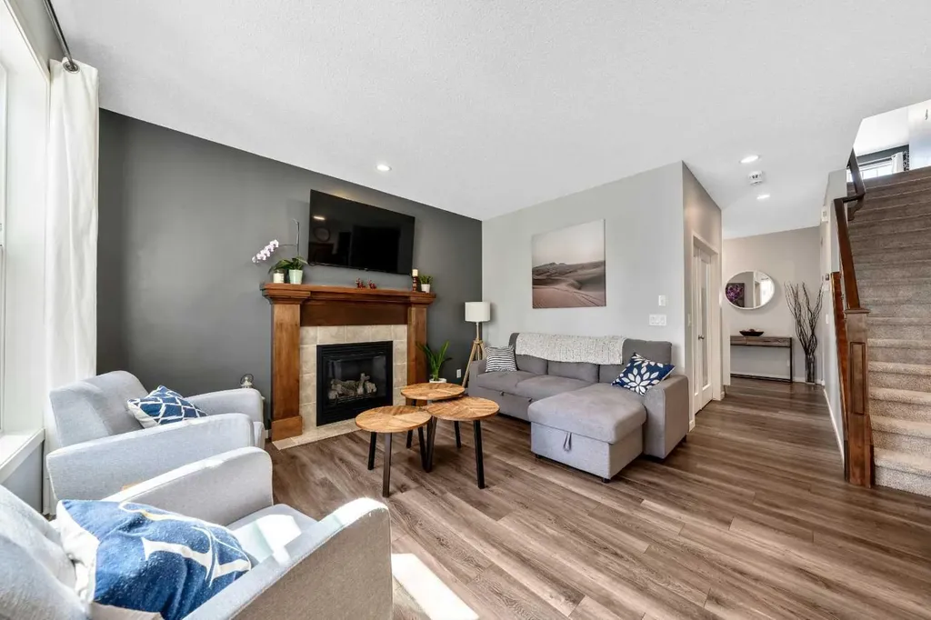 16 Brightoncrest Manor SE Calgary AB T2Z 0N9