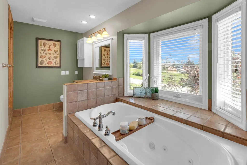 147 Hawkcliff Way NW Calgary AB T3G 2S6