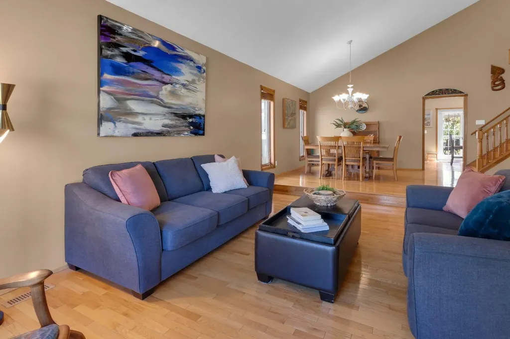 147 Hawkcliff Way NW Calgary AB T3G 2S6