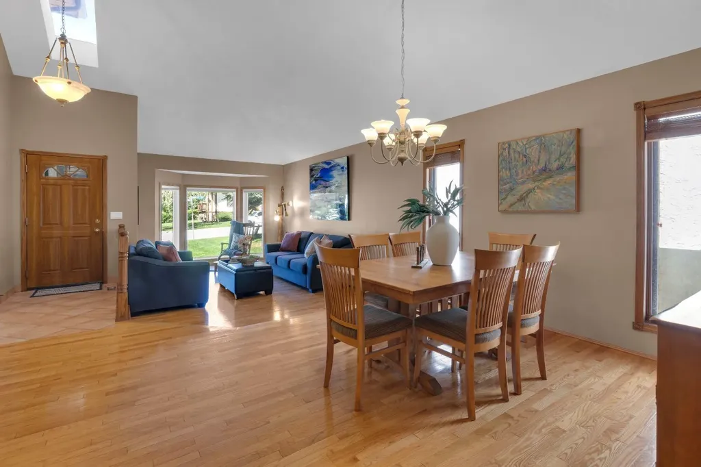 147 Hawkcliff Way NW Calgary AB T3G 2S6