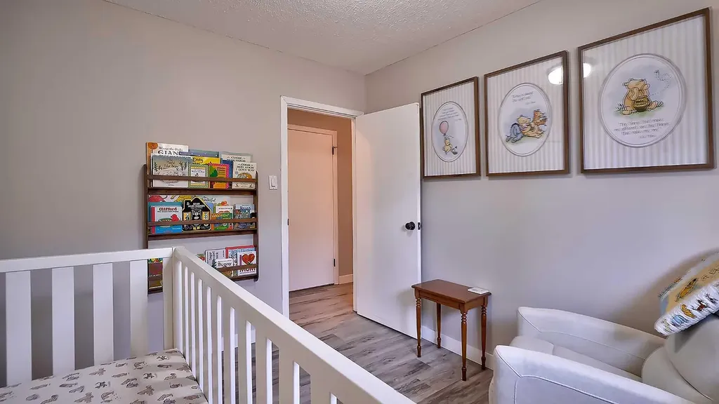 2037 50 Avenue SW Calgary AB T2T 2W4