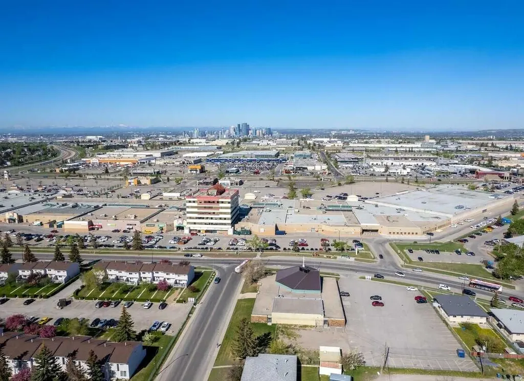 433 Memorial Drive NE Calgary AB T2A 7E7