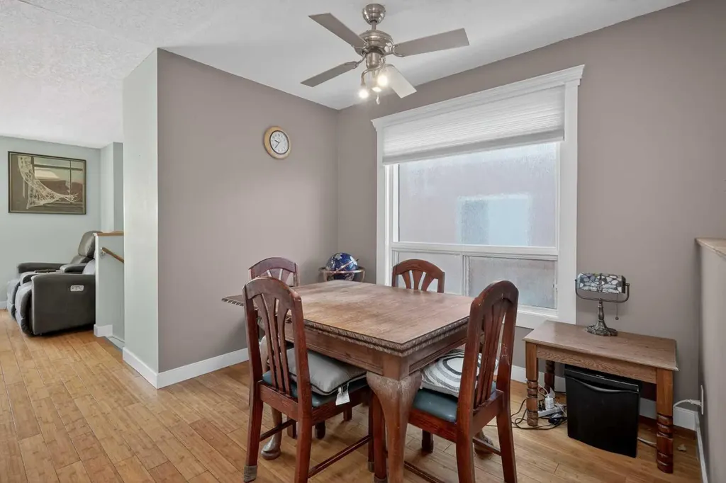 13 Taraglen Road NE Calgary AB T3J 2N7