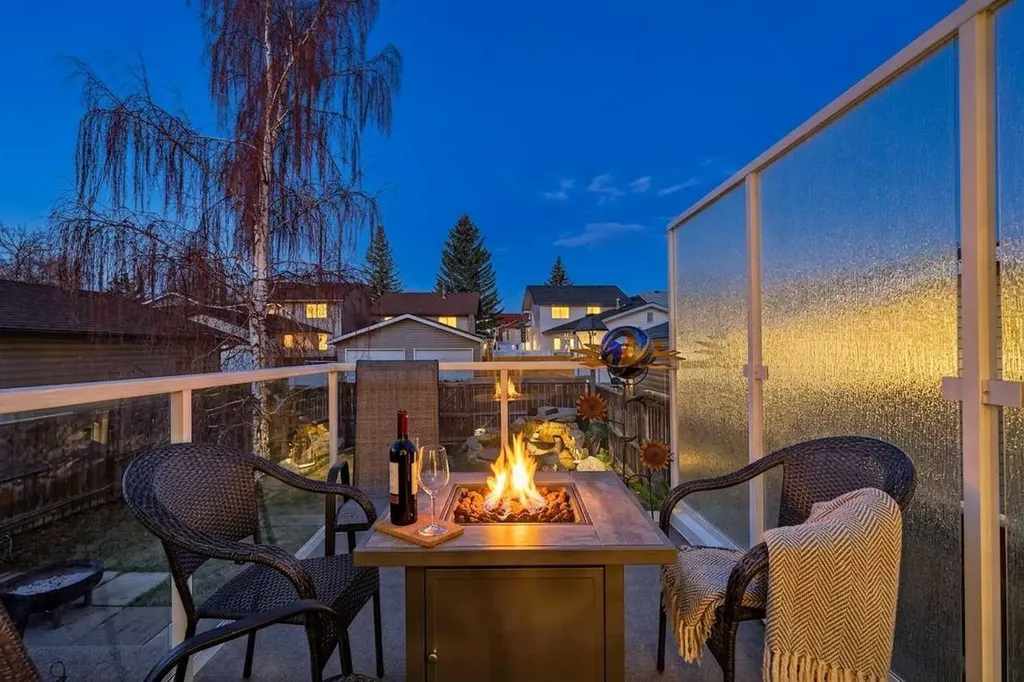 13 Taraglen Road NE Calgary AB T3J 2N7