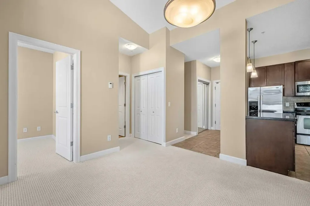 88 Arbour Lake Road NW Calgary AB T3G 0C2
