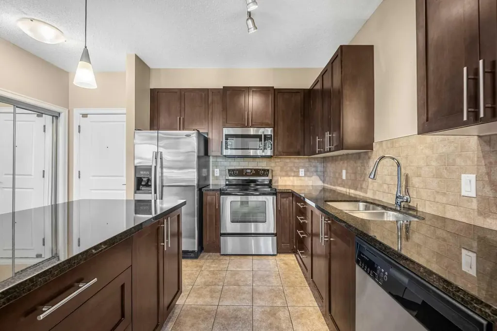 88 Arbour Lake Road NW Calgary AB T3G 0C2