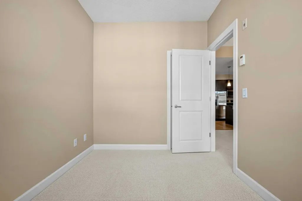 88 Arbour Lake Road NW Calgary AB T3G 0C2