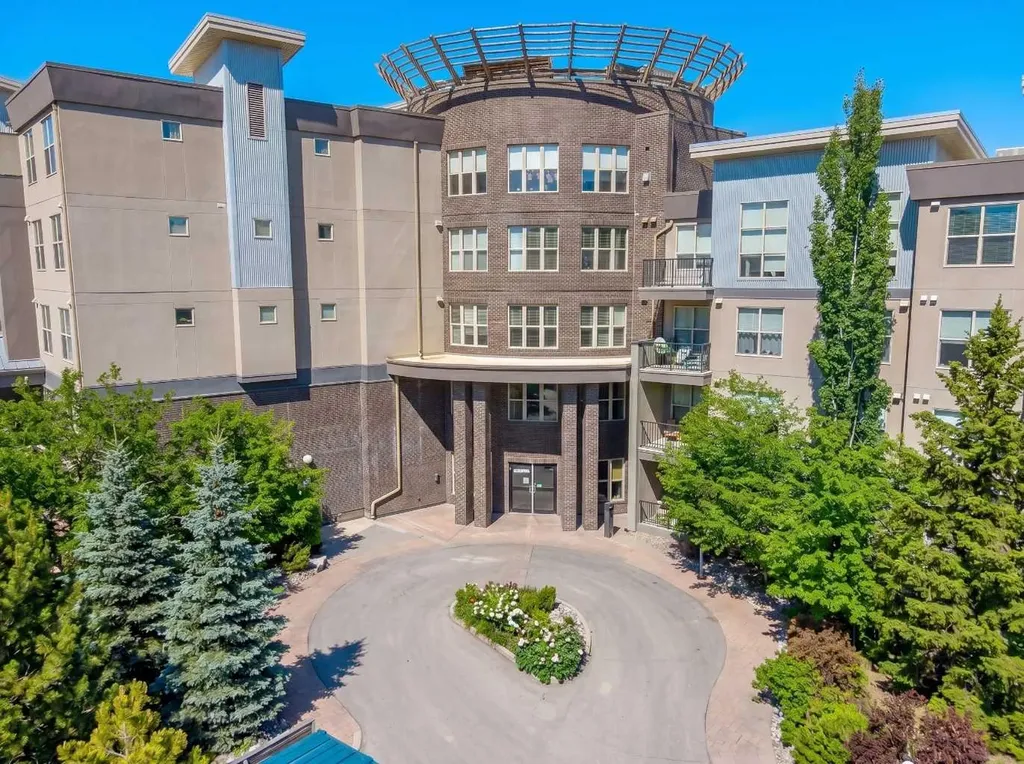 88 Arbour Lake Road NW Calgary AB T3G 0C2