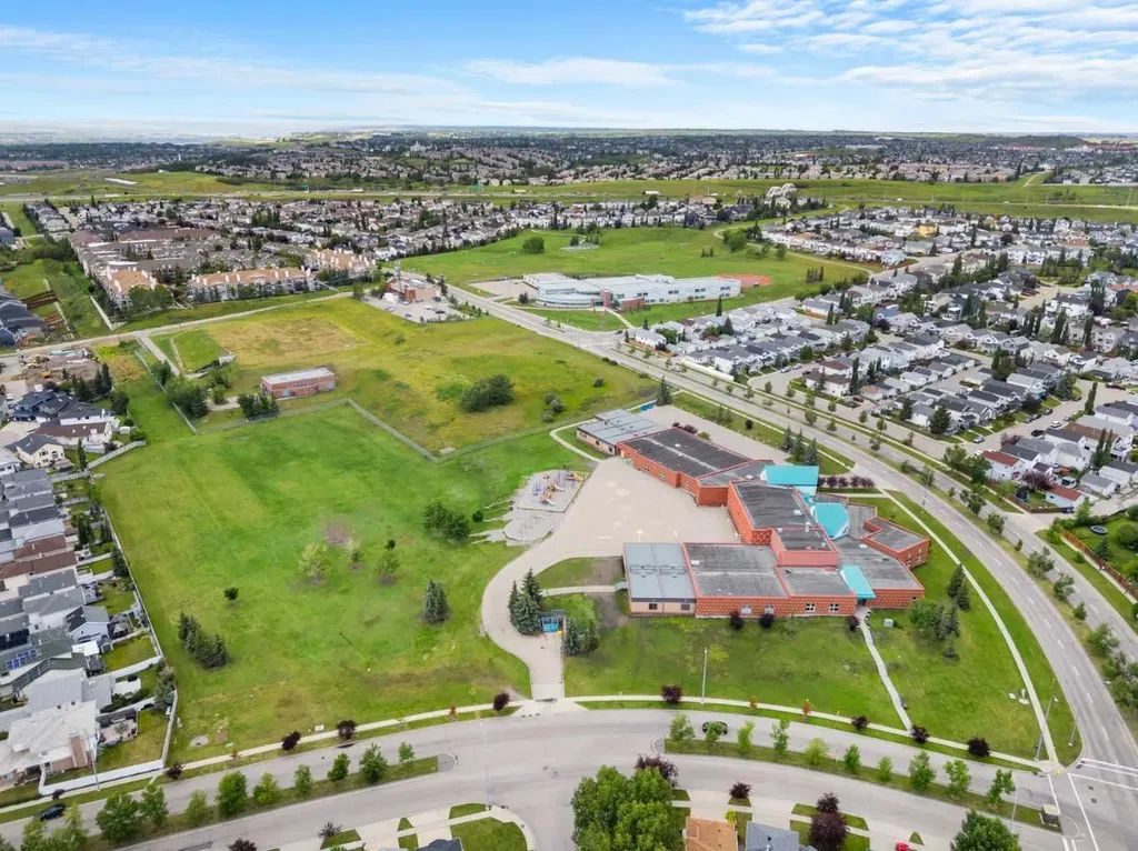 88 Arbour Lake Road NW Calgary AB T3G 0C2