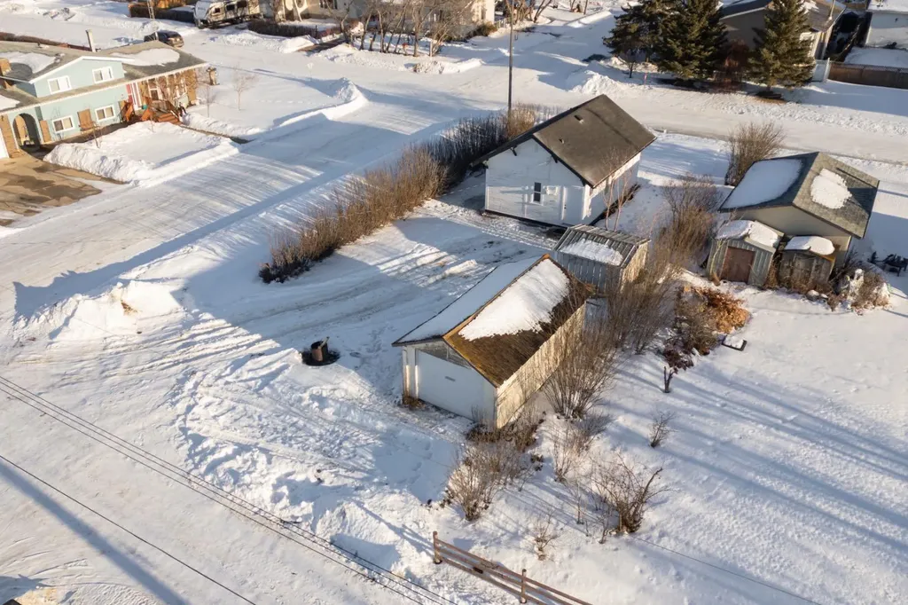 115 Niblock Street Bawlf AB T0B 0J0
