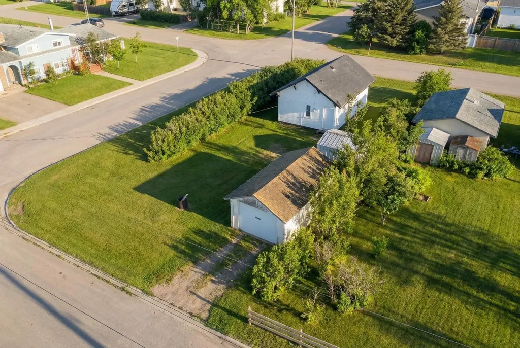 115 Niblock Street Bawlf AB T0B 0J0