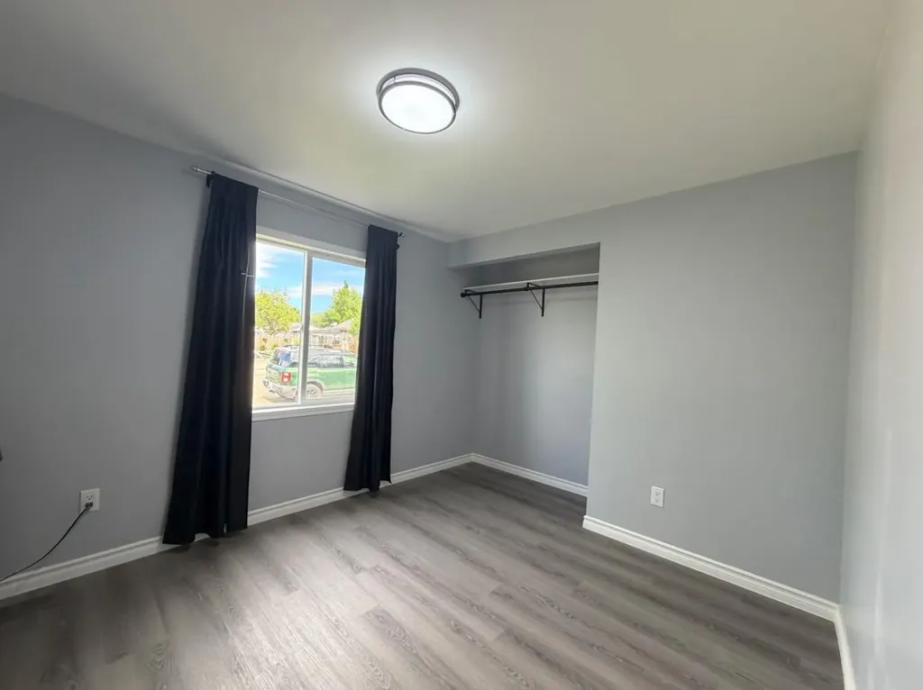 423 Bruce Avenue Carbon AB T0M 0L0