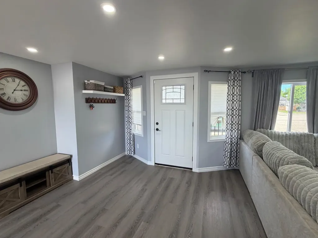 423 Bruce Avenue Carbon AB T0M 0L0