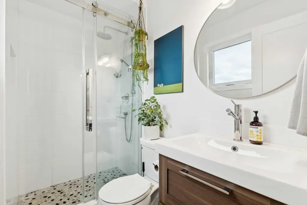 312 Shawcliffe Circle SW Calgary AB T2Y 1A4