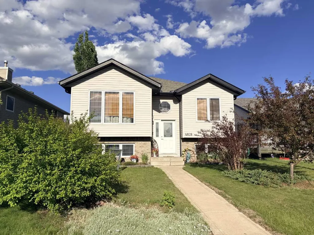 4828 56 Avenue Innisfail AB T4G 1Y7