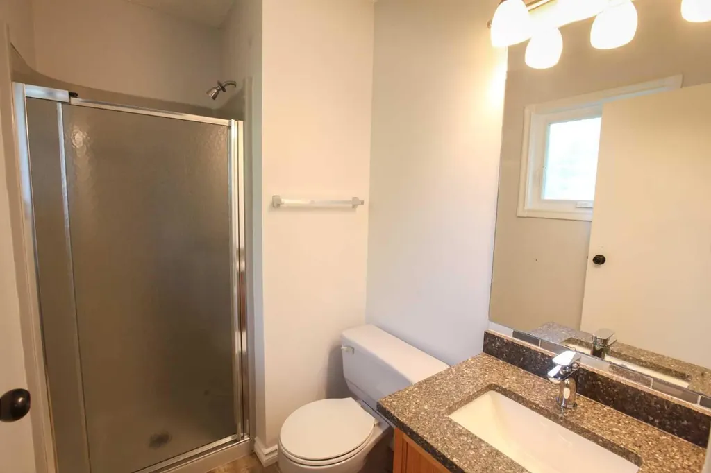 193 Park Drive Whitecourt AB T7S 1R3