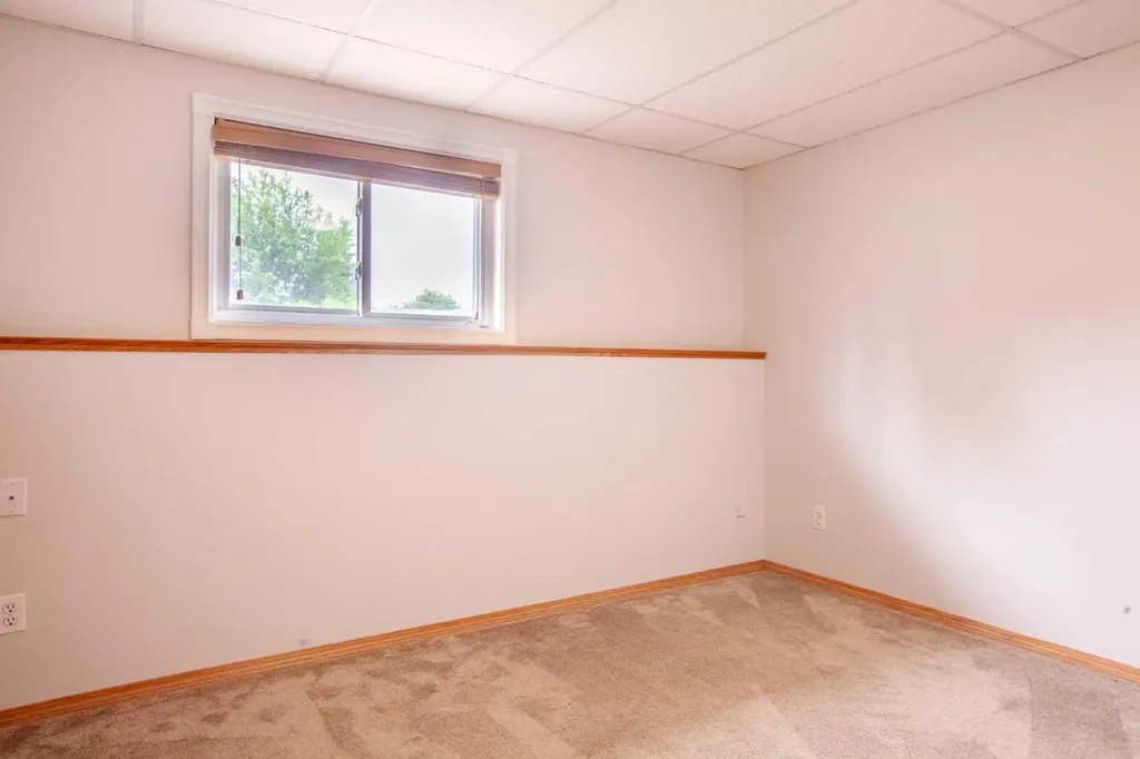 193 Park Drive Whitecourt AB T7S 1R3