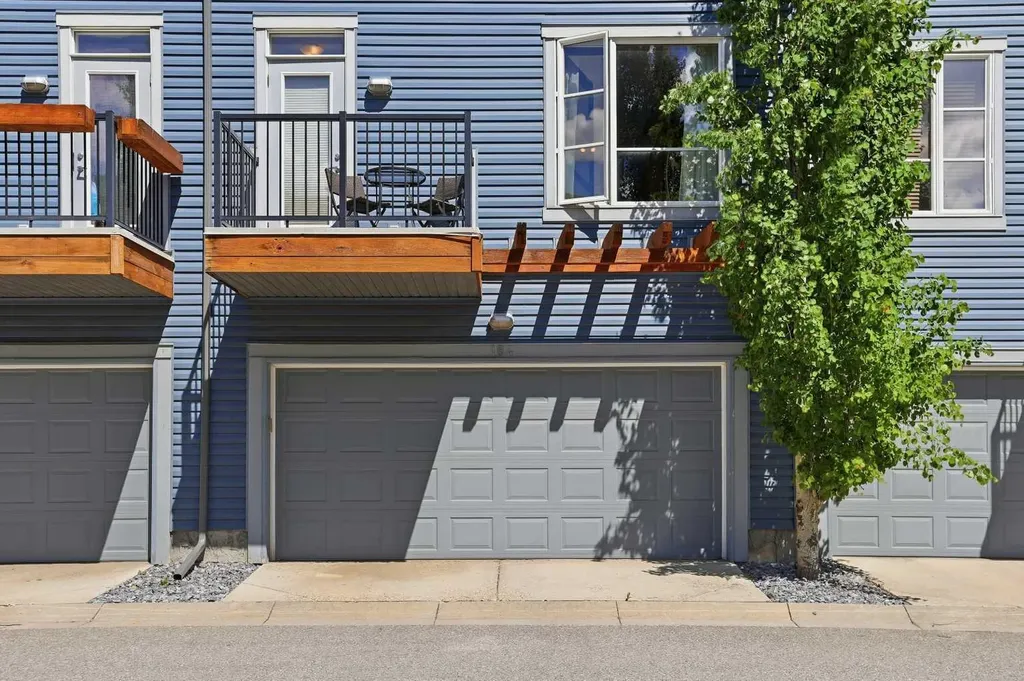 184 Chapalina Square SE Calgary AB T2X 0L5