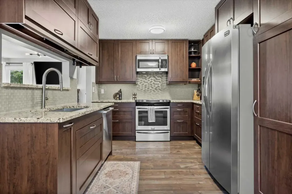 96 Sunhurst Road SE Calgary AB T2X 1V8