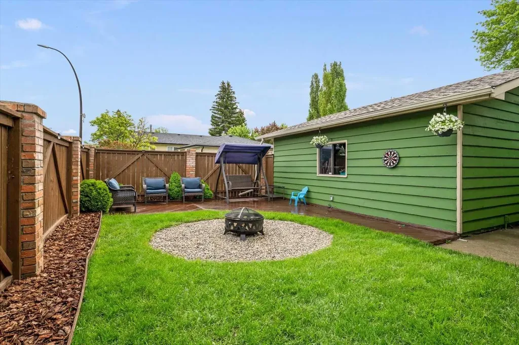 96 Sunhurst Road SE Calgary AB T2X 1V8