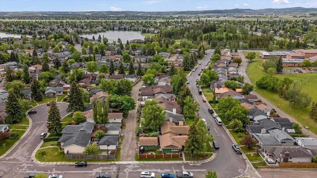 96 Sunhurst Road SE Calgary AB T2X 1V8