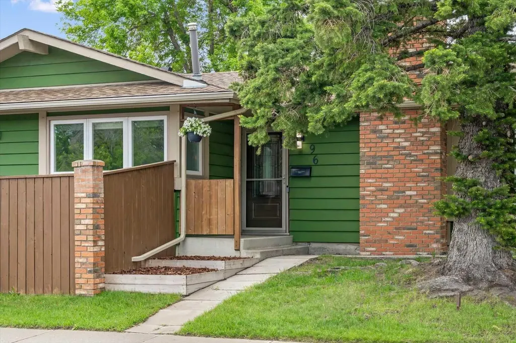 96 Sunhurst Road SE Calgary AB T2X 1V8