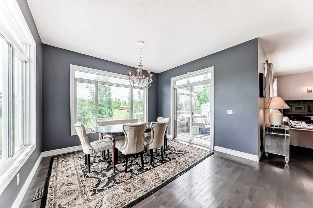 136 Stonemere Close Chestermere AB T1X0C4