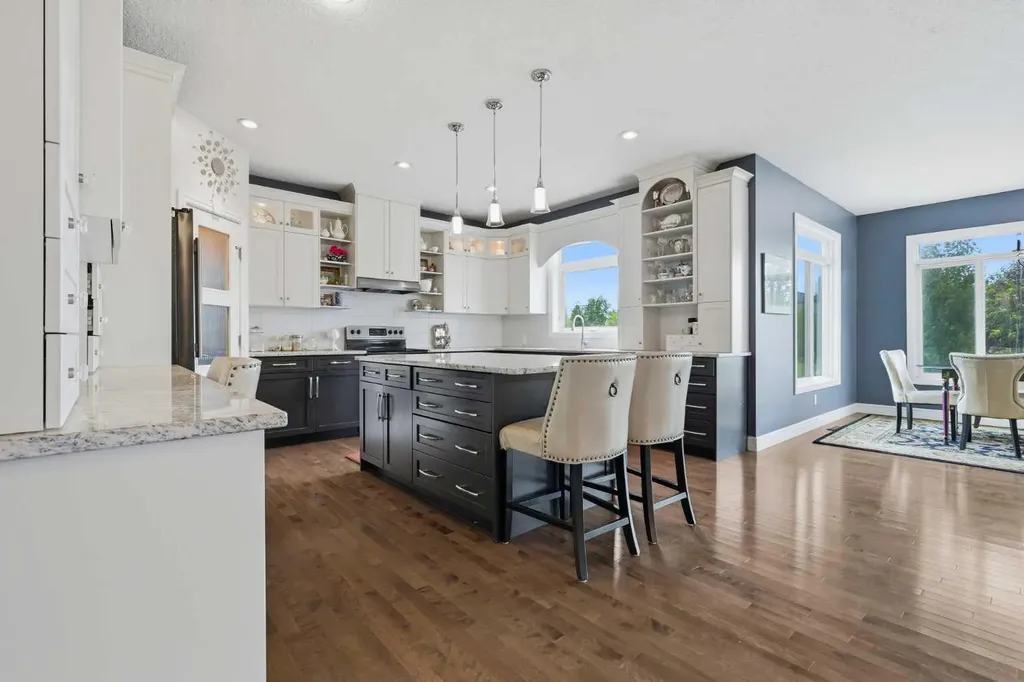 136 Stonemere Close Chestermere AB T1X0C4